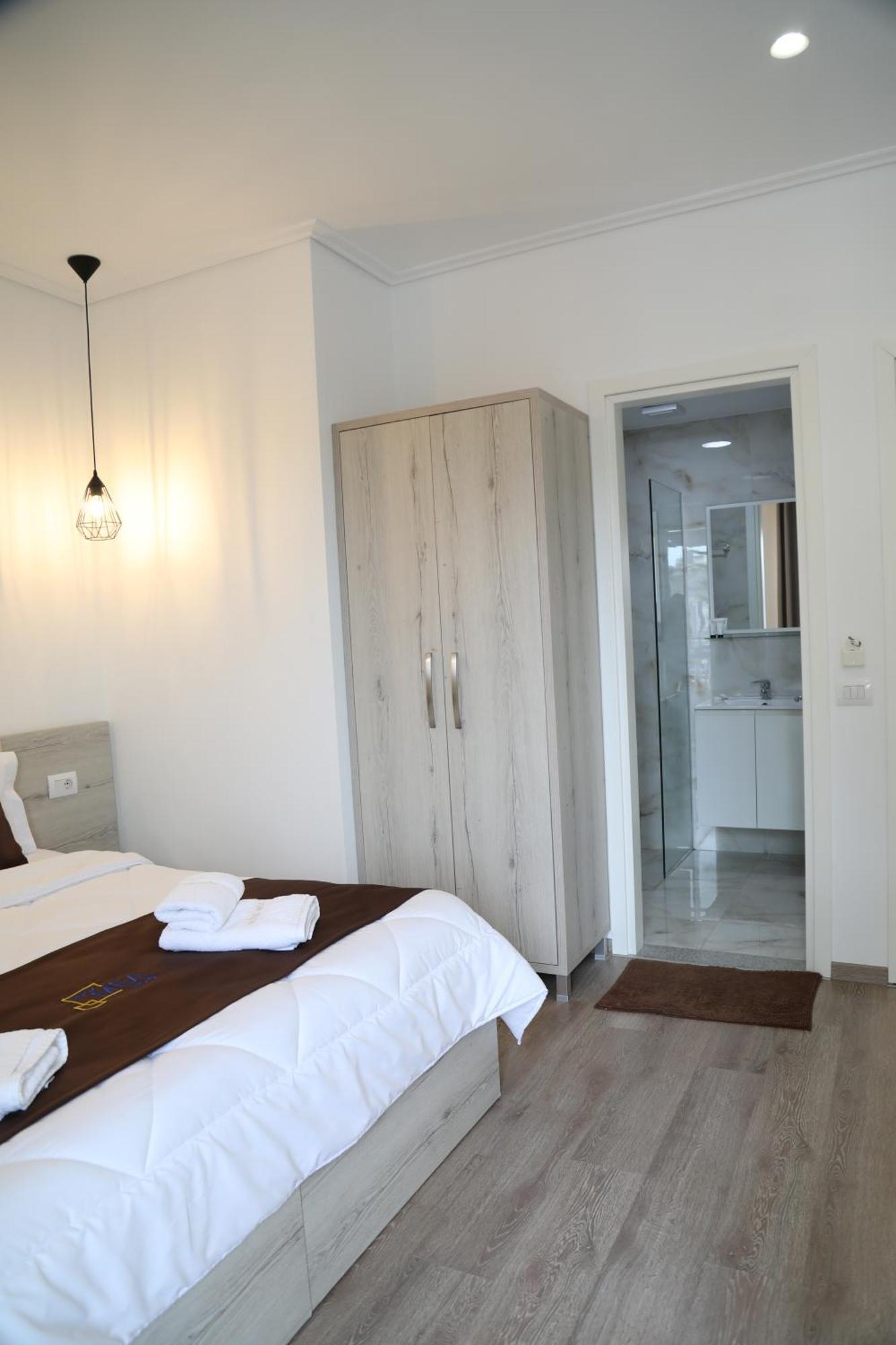 Relax Mea Hotel Sarande Ngoại thất bức ảnh