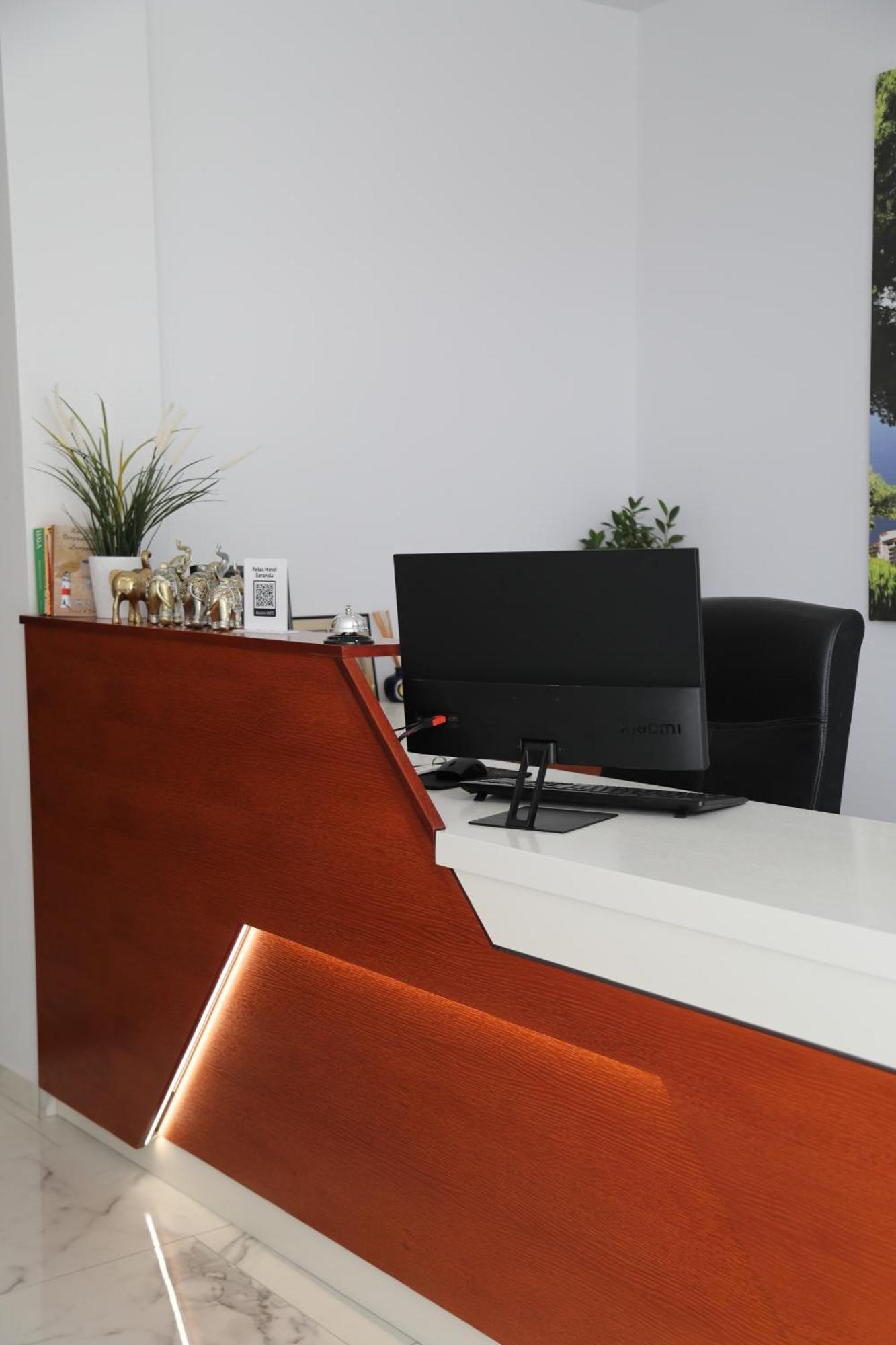 Relax Mea Hotel Sarande Ngoại thất bức ảnh