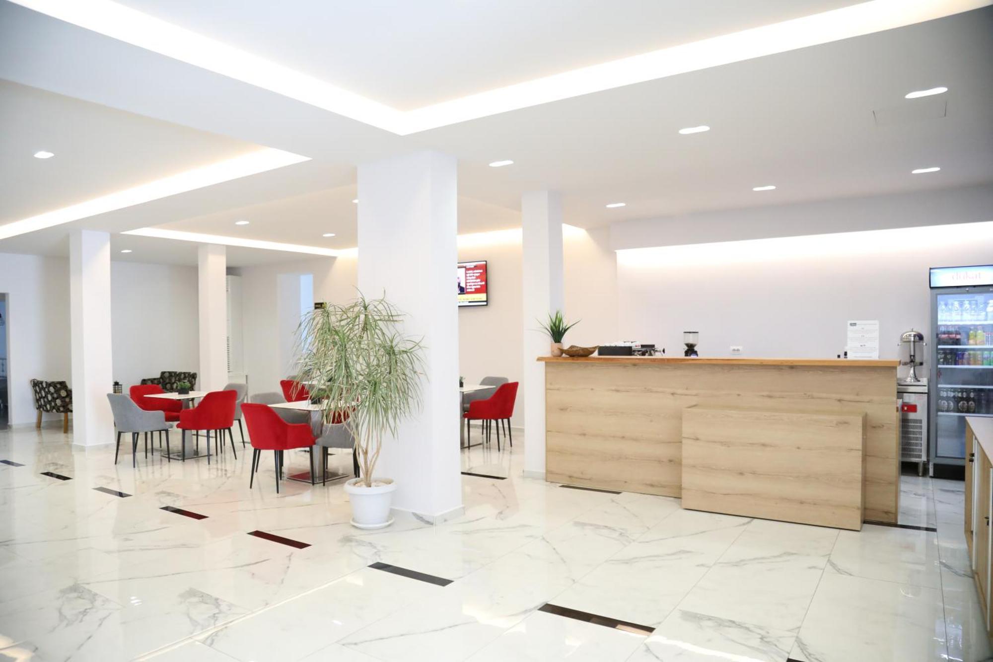 Relax Mea Hotel Sarande Ngoại thất bức ảnh