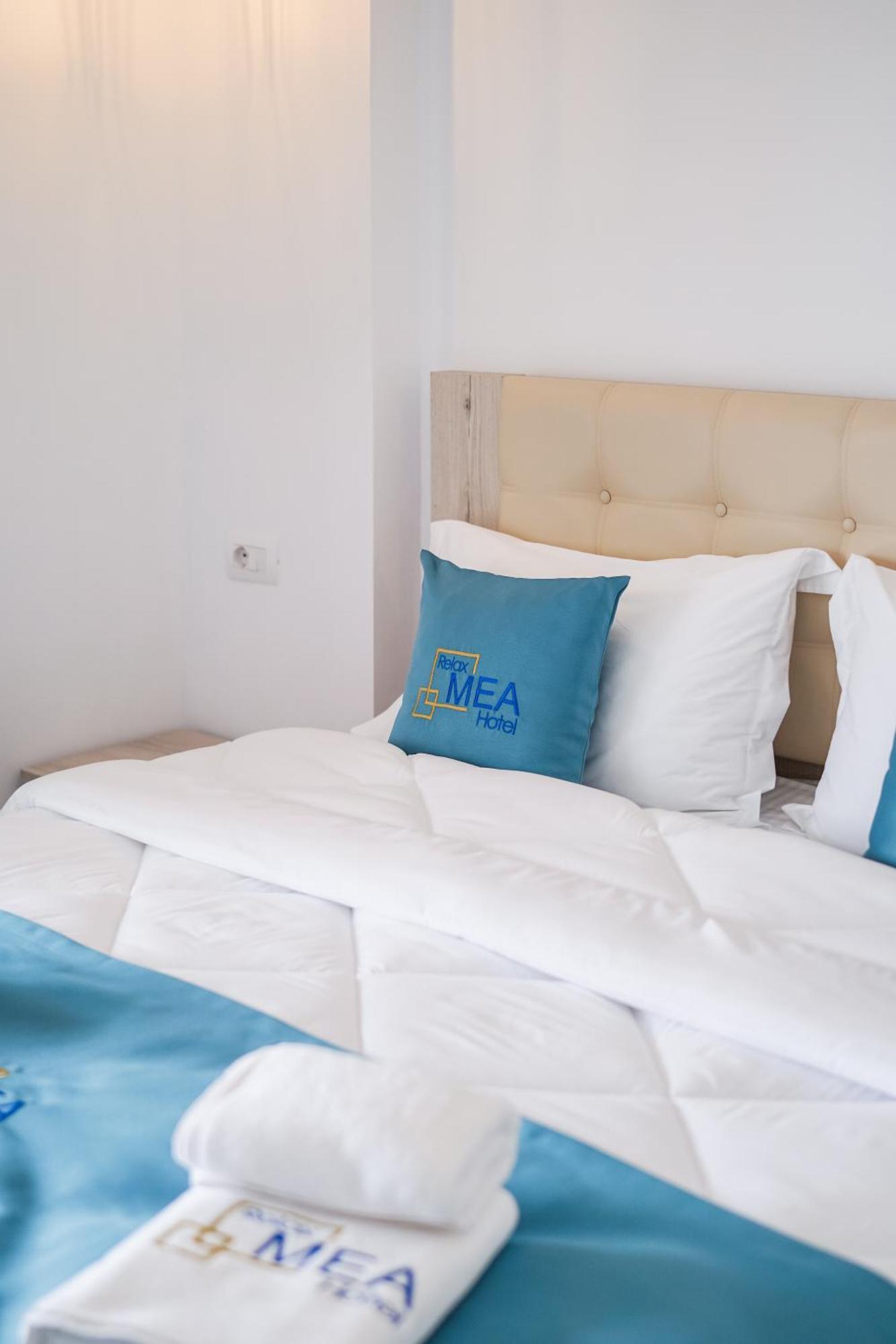 Relax Mea Hotel Sarande Ngoại thất bức ảnh