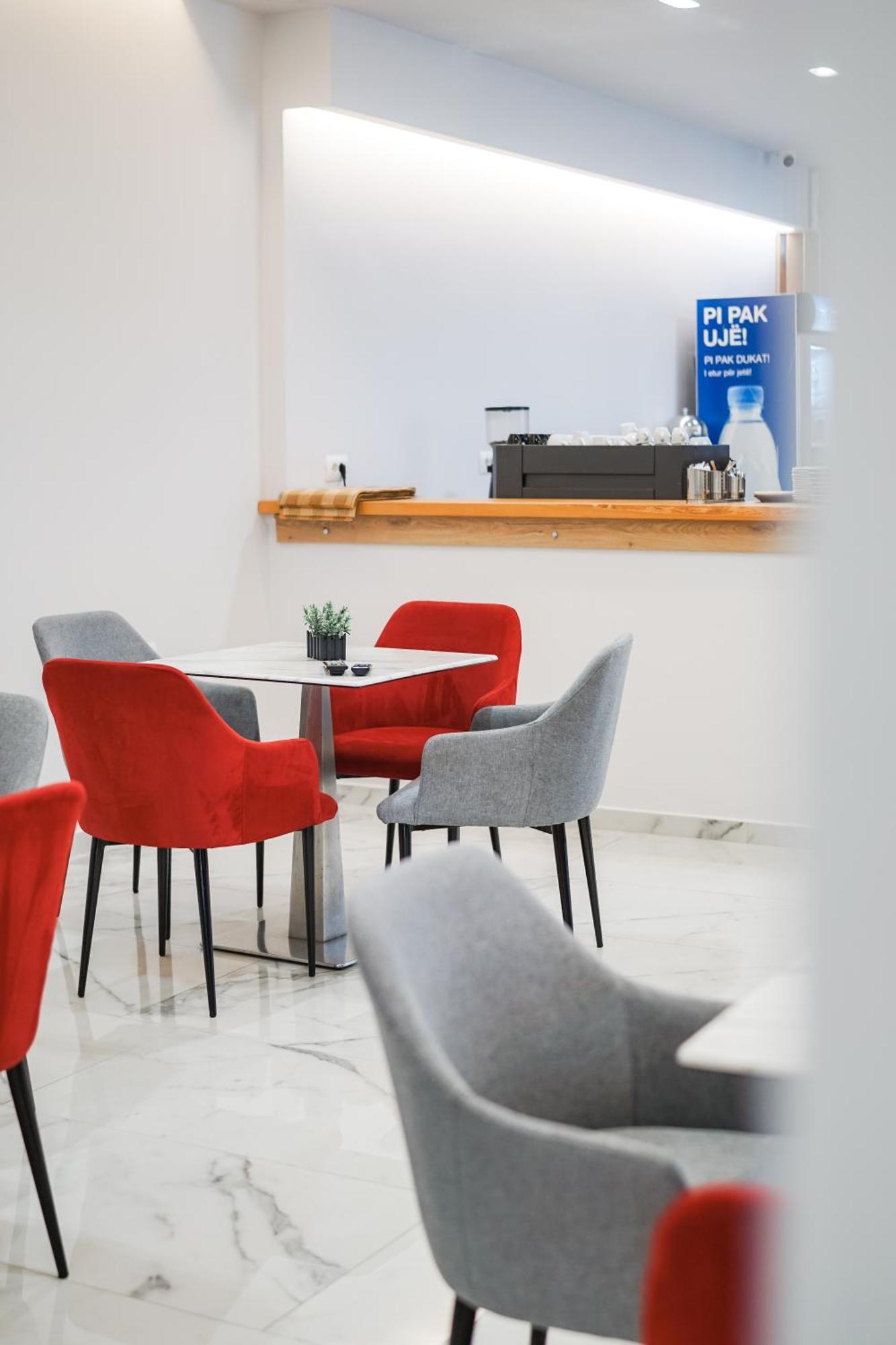 Relax Mea Hotel Sarande Ngoại thất bức ảnh
