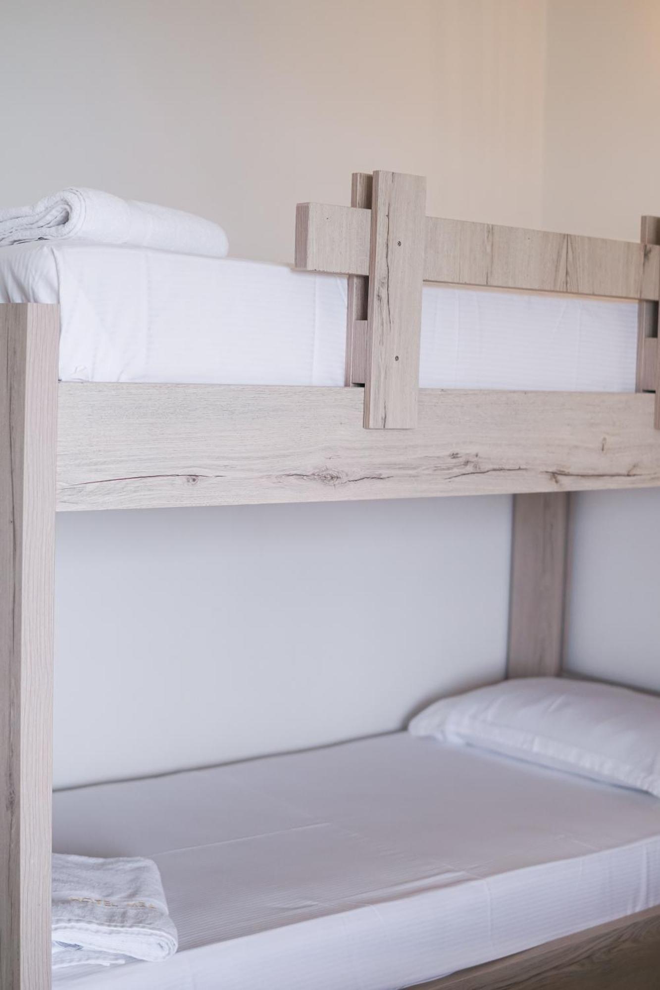 Relax Mea Hotel Sarande Ngoại thất bức ảnh