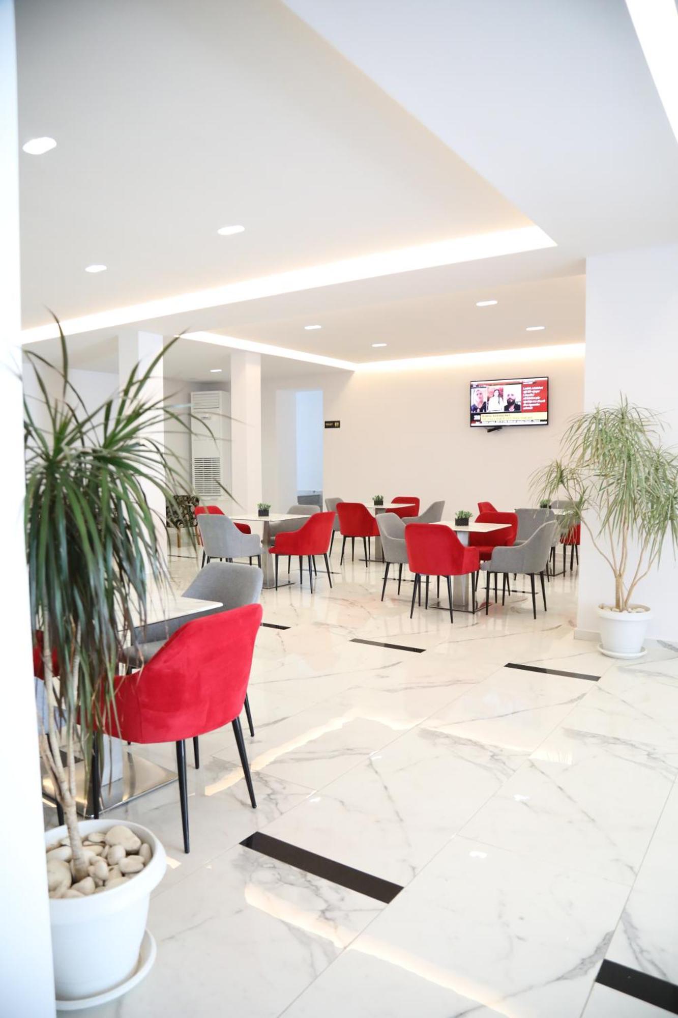 Relax Mea Hotel Sarande Ngoại thất bức ảnh